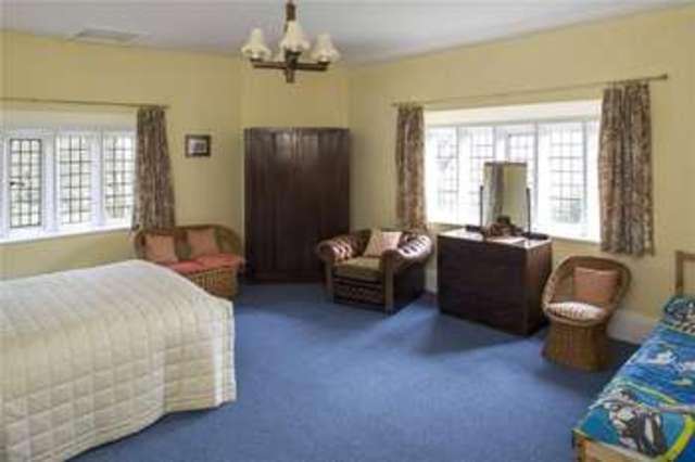  Image of 7 bedroom Detached house for sale in Thornton Road Thornton Bradford BD13 at Thornton Bradford Thornton, BD13 3AA