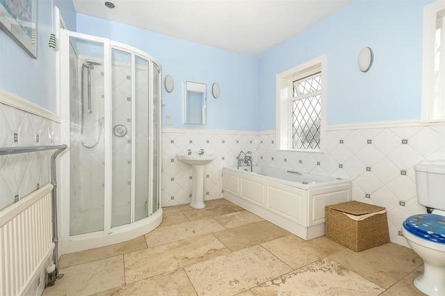  Image of 4 bedroom Detached house for sale in Thorpe Lane Guiseley Leeds LS20 at Guiseley Leeds Guiseley, LS20 8LQ