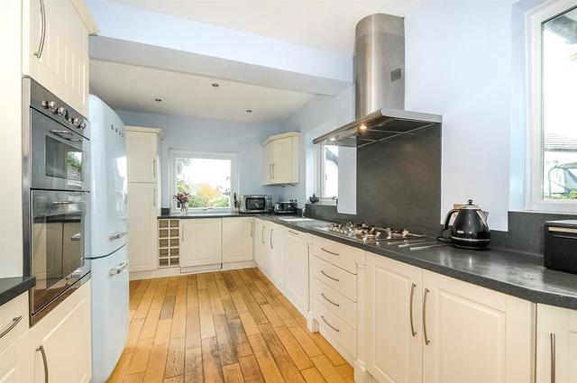  Image of 4 bedroom Detached house for sale in Thorpe Lane Guiseley Leeds LS20 at Guiseley Leeds Guiseley, LS20 8LQ
