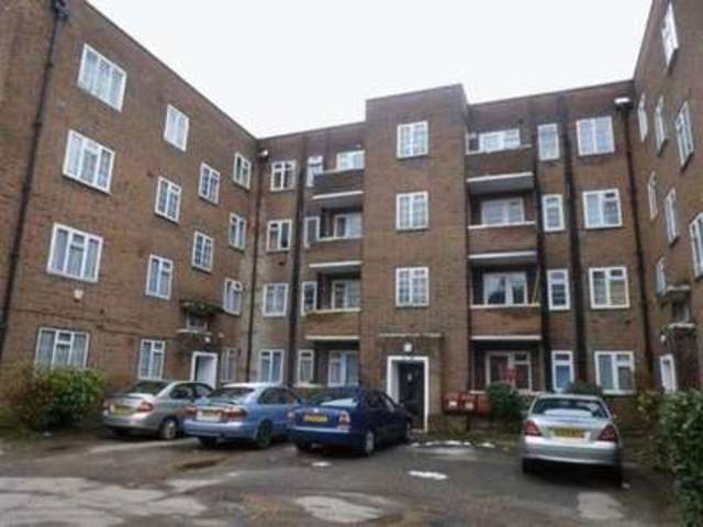  Image of 2 bedroom Flat for sale in Thurlby Close Harrow-on-the-Hill Harrow HA1 at Thurlby Close  Harrow, HA1 2LZ