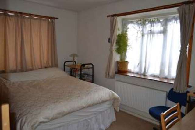  Image of 2 bedroom Flat for sale in Thurlby Close Harrow-on-the-Hill Harrow HA1 at Thurlby Close  Harrow, HA1 2LZ