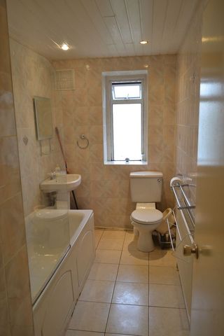  Image of 2 bedroom Flat for sale in Thurlby Close Harrow-on-the-Hill Harrow HA1 at Thurlby Close  Harrow, HA1 2LZ