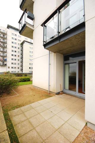  Image of 2 bedroom Flat for sale in Erebus Drive London SE28 at Tideslea Tower  Woolwich, SE28 0GF