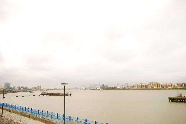  Image of 2 bedroom Flat for sale in Erebus Drive London SE28 at Tideslea Tower  Woolwich, SE28 0GF