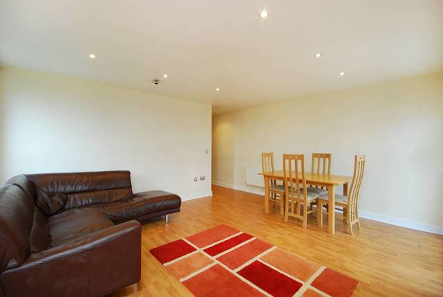  Image of 2 bedroom Flat for sale in Erebus Drive London SE28 at Tideslea Tower  Woolwich, SE28 0GF
