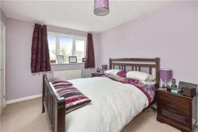  Image of 4 bedroom Detached house for sale in Tithe Close Maidenhead SL6 at Maidenhead Berkshire Holyport, SL6 2YT