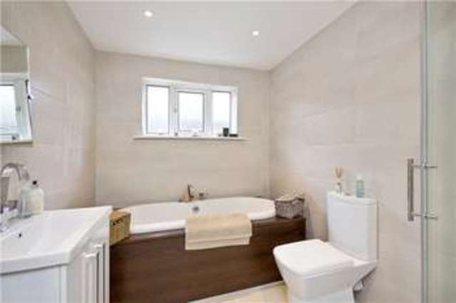  Image of 4 bedroom Detached house for sale in Tithe Close Maidenhead SL6 at Maidenhead Berkshire Holyport, SL6 2YT