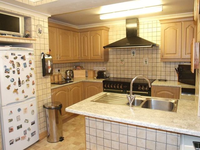  Image of 6 bedroom Detached house for sale in Tiverton Road Loughborough LE11 at Tiverton Road  Loughborough, LE11 2RZ
