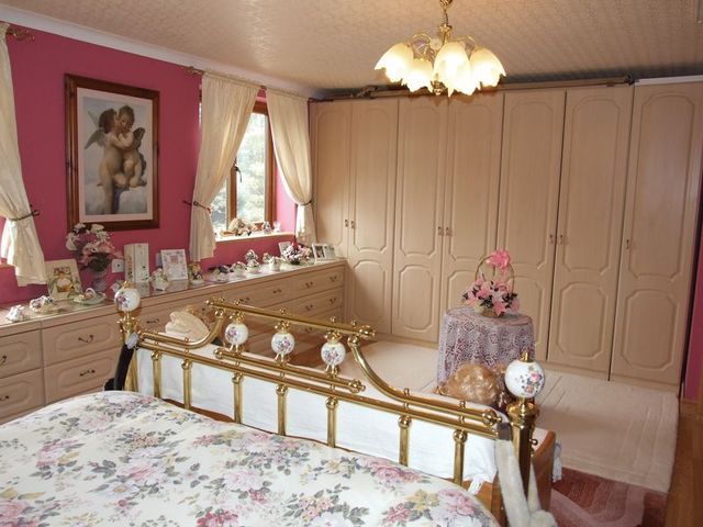  Image of 6 bedroom Detached house for sale in Tiverton Road Loughborough LE11 at Tiverton Road  Loughborough, LE11 2RZ
