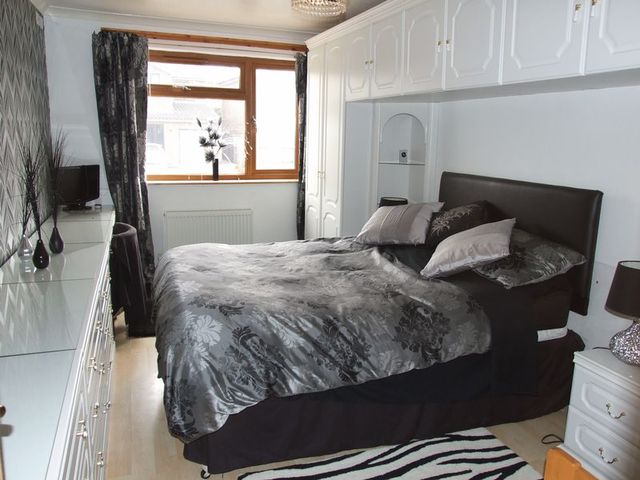  Image of 6 bedroom Detached house for sale in Tiverton Road Loughborough LE11 at Tiverton Road  Loughborough, LE11 2RZ