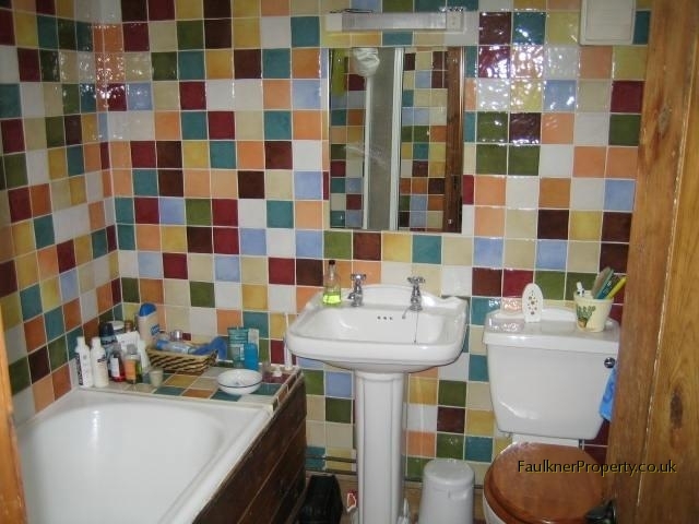  Image of 2 bedroom Cottage to rent in High Street Buckingham MK18 at Buckingham, MK18 1NT