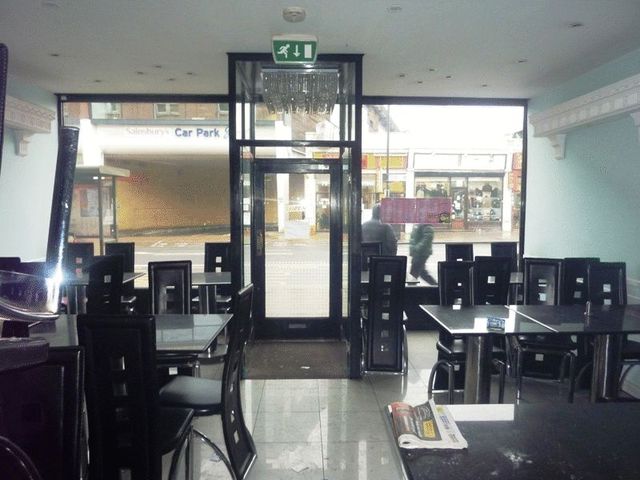  Image of Property to rent in Tooting High Street London SW17 at Tooting High Street  London, SW17 0RN