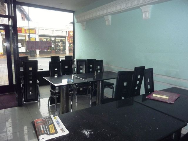  Image of Property to rent in Tooting High Street London SW17 at Tooting High Street  London, SW17 0RN