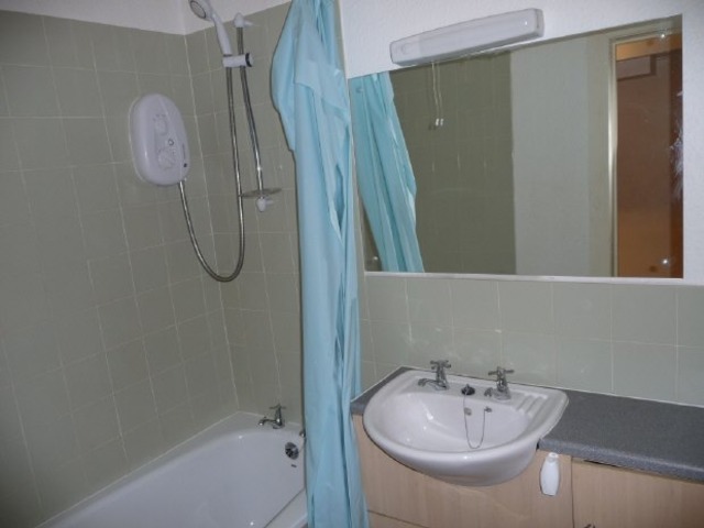  Image of 1 bedroom Flat to rent in Torphichen Place Edinburgh EH3 at Edinburgh  Edinburgh, EH3 8DU