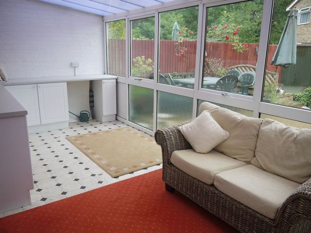  Image of 3 bedroom Detached house to rent in Totnes Close Eastleigh SO50 at Totnes Close  Eastleigh, SO50 4QW