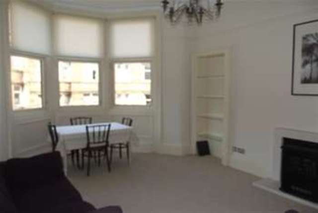  Image of 2 bedroom Flat to rent in Trefoil Avenue Shawlands Glasgow G41 at Glasgow, G41 3PB