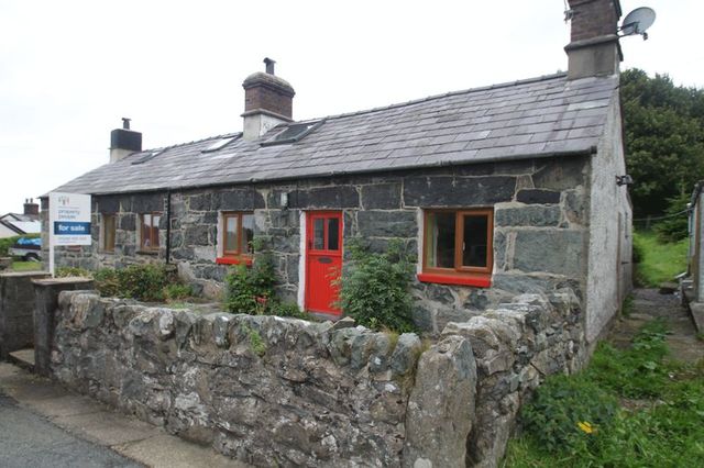  Image of 2 bedroom Cottage for sale in Craig Y Pandy Tregarth Bangor LL57 at Craig Y Pandy Tregarth Tregarth, LL57 4RA