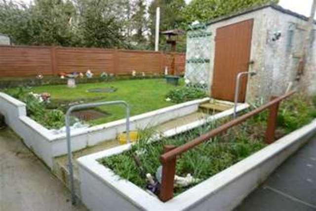  Image of 3 bedroom Terraced house to rent in Trenovissick Road St. Blazey Gate Par PL24 at Par, PL24 2DY
