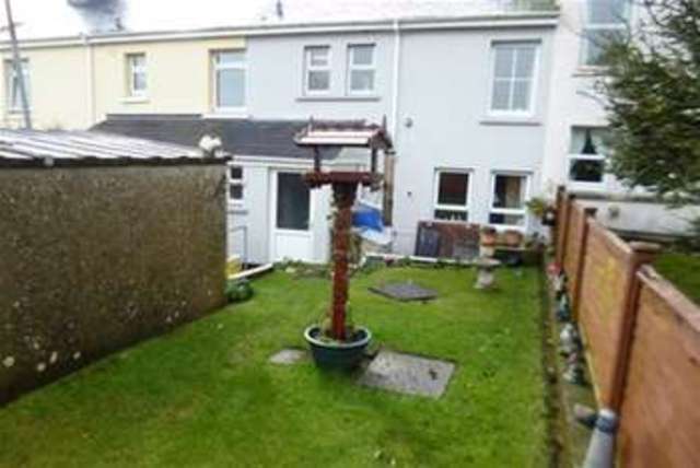  Image of 3 bedroom Terraced house to rent in Trenovissick Road St. Blazey Gate Par PL24 at Par, PL24 2DY