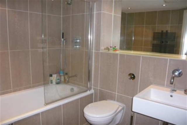  Image of 1 bedroom Flat to rent in East Street Leeds LS9 at Leeds, LS9 8AE