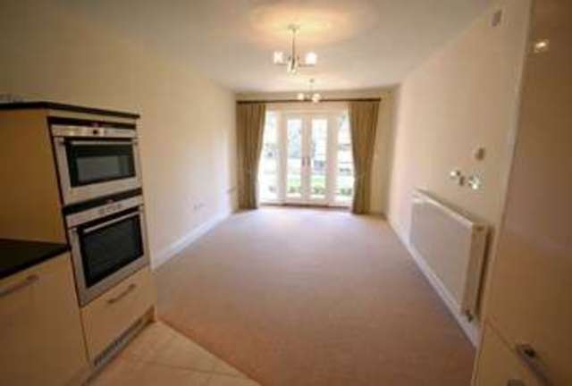  Image of 2 bedroom Ground Flat for sale in Rickmansworth Road Northwood HA6 at Northwood, HA6 2QN