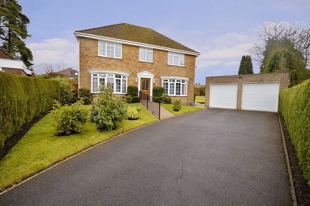  Image of 4 bedroom Detached house for sale in Tudor Close Grayshott Hindhead GU26 at Tudor Close Grayshott Hindhead, GU26 6HP