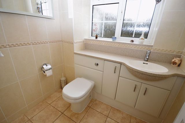  Image of 4 bedroom Detached house for sale in Tudor Close Grayshott Hindhead GU26 at Tudor Close Grayshott Hindhead, GU26 6HP