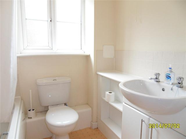  Image of 2 bedroom Flat to rent in Tullis Street Glasgow G40 at Bridgeton Glasgow Glasgow, G40 1HW