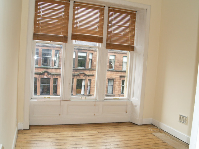  Image of 2 bedroom Flat to rent in Turnberry Road Glasgow G11 at Hyndland Glasgow Glasgow, G11 5AE