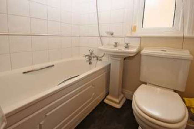  Image of 2 bedroom Flat for sale in Twynham Road Southbourne Bournemouth BH6 at Twynham Road Southbourne Bournemouth, BH6 3EZ