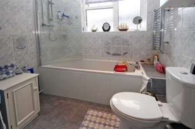  Image of 2 bedroom Flat for sale in Twynham Road Southbourne Bournemouth BH6 at Twynham Road Southbourne Bournemouth, BH6 3HB