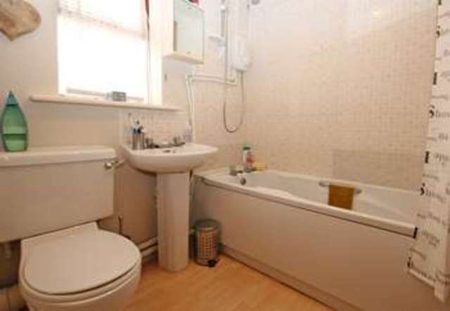  Image of 1 bedroom Ground Flat for sale in Twynham Road Southbourne Bournemouth BH6 at Twynham Road Southbourne Bournemouth, BH6 4AN