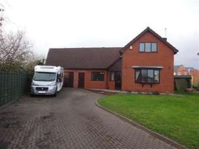  Image of 5 bedroom Detached house for sale in West End Magor Caldicot NP26 at Magor, NP26 3HT