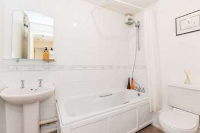  Image of 2 bedroom Flat for sale in Transom Square London E14 at Transom Square  London, E14 3TQ