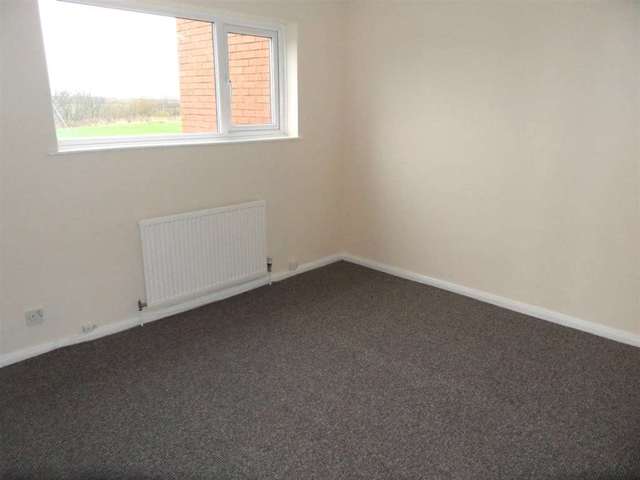  Image of 3 bedroom Terraced house to rent in Tyrer Road Newton-Le-Willows WA12 at Tyrer Road  Newton Le Willows, WA12 8SP