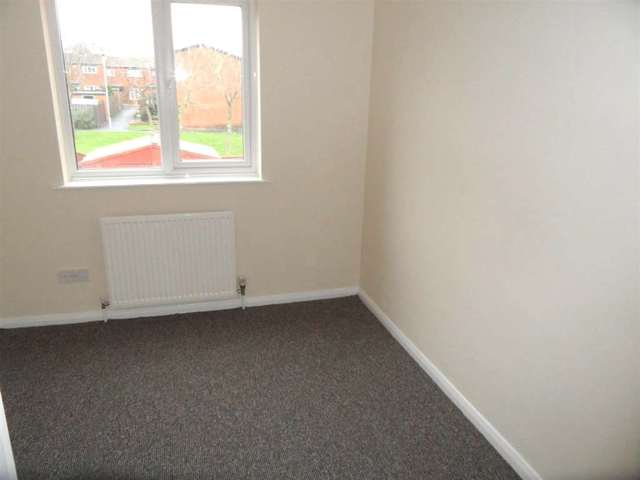  Image of 3 bedroom Terraced house to rent in Tyrer Road Newton-Le-Willows WA12 at Tyrer Road  Newton Le Willows, WA12 8SP
