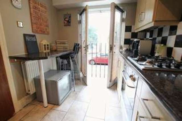  Image of 2 bedroom Flat for sale in Ullet Road Sefton Park Liverpool L17 at 33 Ullet Road  Liverpool, L17 3AS