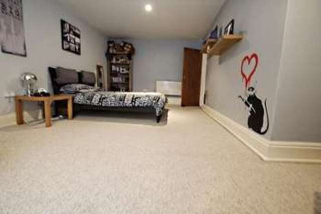  Image of 2 bedroom Flat for sale in Ullet Road Sefton Park Liverpool L17 at 33 Ullet Road  Liverpool, L17 3AS