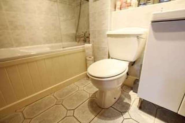  Image of 2 bedroom Flat for sale in Ullet Road Sefton Park Liverpool L17 at 33 Ullet Road  Liverpool, L17 3AS