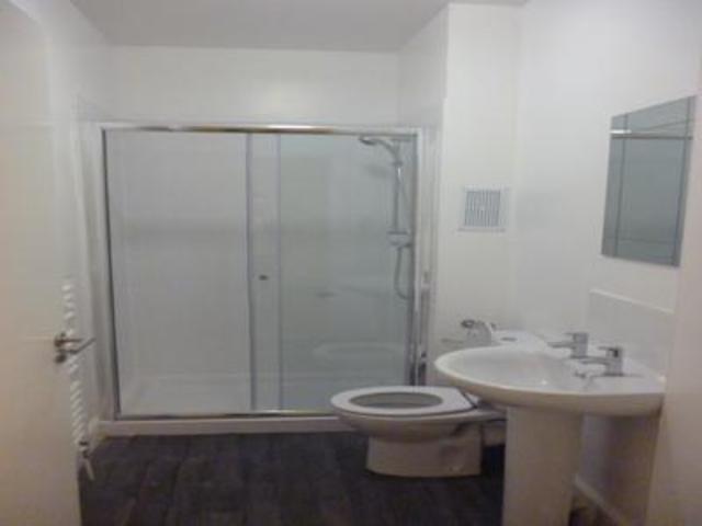  Image of 5 bedroom Flat to rent in Union Street Dundee DD1 at Dundee  Dundee, DD1 4BH