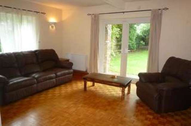  Image of 2 bedroom Detached house to rent in Upland Road Sutton SM2 at Sutton, SM2 5JE