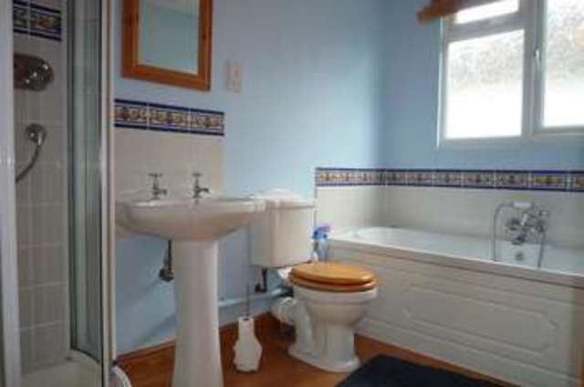  Image of 2 bedroom Detached house to rent in Upland Road Sutton SM2 at Sutton, SM2 5JE