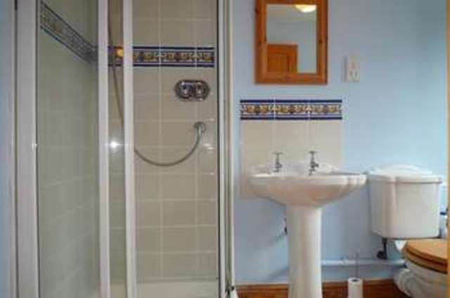  Image of 2 bedroom Detached house to rent in Upland Road Sutton SM2 at Sutton, SM2 5JE