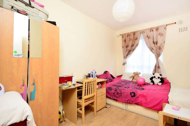  Image of 3 bedroom Flat for sale in Upper Clapton Road London E5 at Upper Clapton Road  Upper Clapton, E5 9BZ
