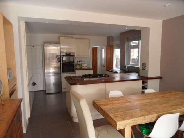  Image of 1 bedroom House Share to rent in Upper Court Road Epsom KT19 at Upper Court Road  Epsom, KT19 8RE