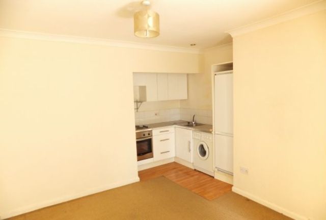  Image of 1 bedroom Flat for sale in Upper Grosvenor Road Tunbridge Wells TN1 at Tunbridge Wells, TN1 2EP