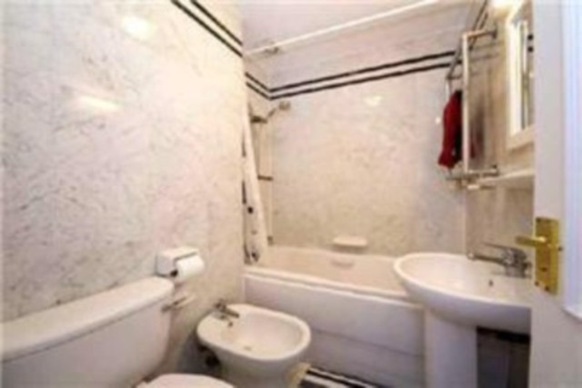  Image of 2 bedroom Apartment to rent in Upper Montagu Street London W1H at Upper Montagu Street Marylebone London, W1H 1SA