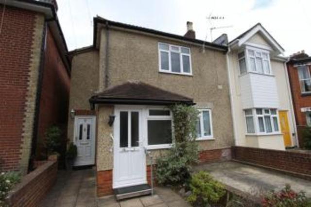  Image of 2 bedroom Flat to rent in Wilton Road Shirley Southampton SO15 at Wilton Road Upper Shirley Southampton, SO15 5LB