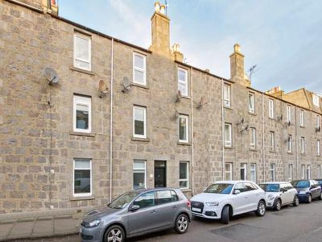  Image of 2 bedroom Flat to rent in Urquhart Road Aberdeen AB24 at Aberdeen  Aberdeen, AB24 5LN