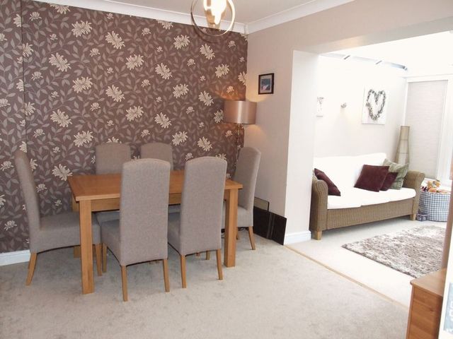  Image of 4 bedroom Detached house for sale in Vale Close Loughborough LE11 at Vale Close  Loughborough, LE11 2GZ